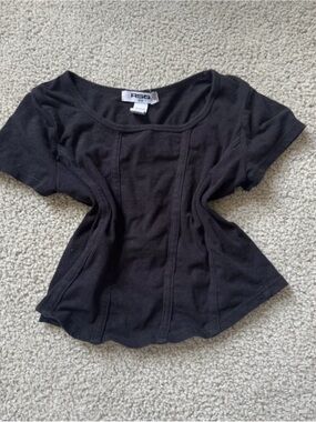 Tilly's Black Short Sleeve Scoop Neck Tee with Panel Seams cropped y2k